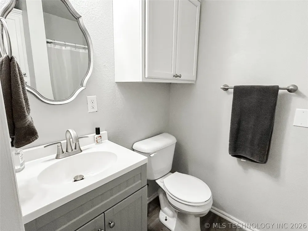 115411 S 4192 ROAD Checotah, OK 74426