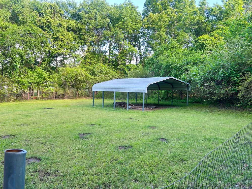 115411 S 4192 ROAD Checotah, OK 74426