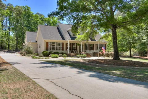 6466 Carriage Lane