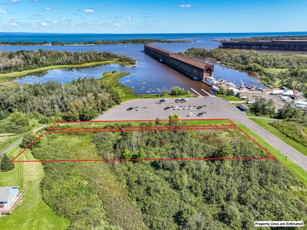 XX 30th Ave E Superior, WI 54880