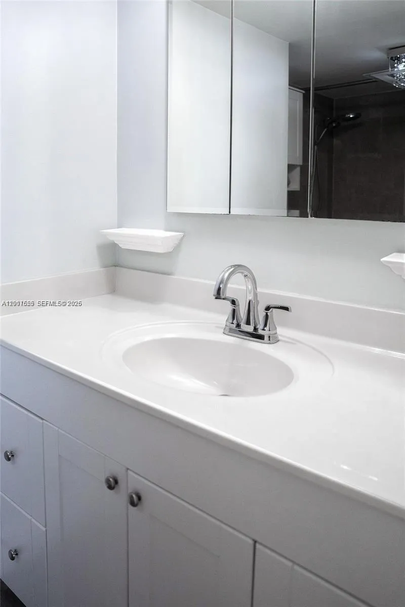 1600 S Ocean Dr #17D Hollywood, FL 33019