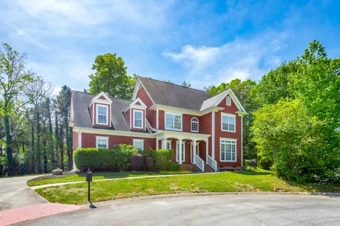 810 Younger Circle