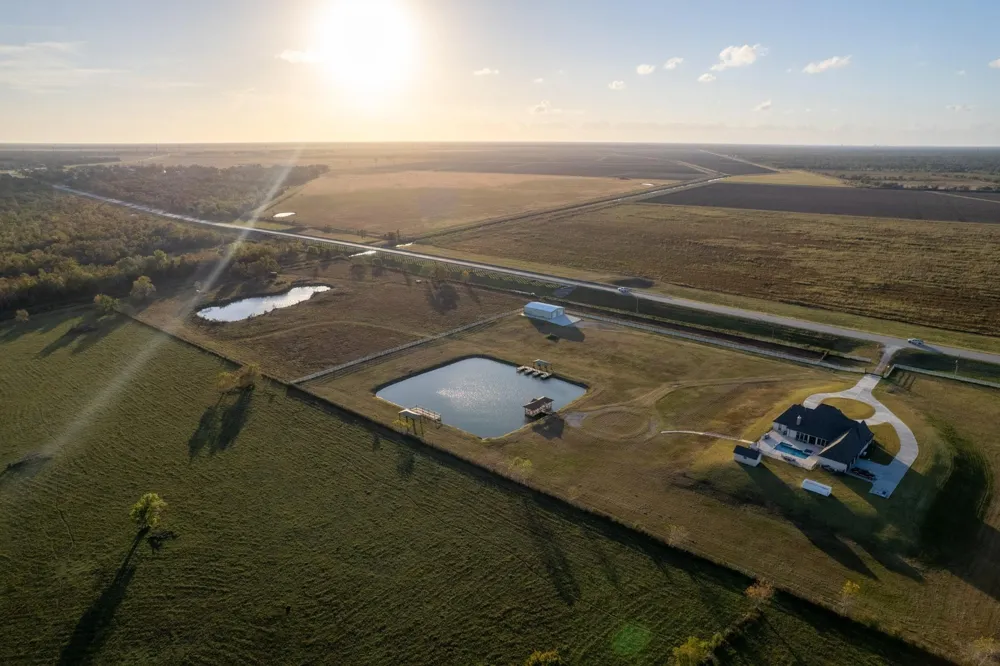 Fm-2004 Freeport, TX 77541