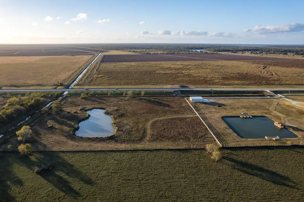Fm-2004 Freeport, TX 77541