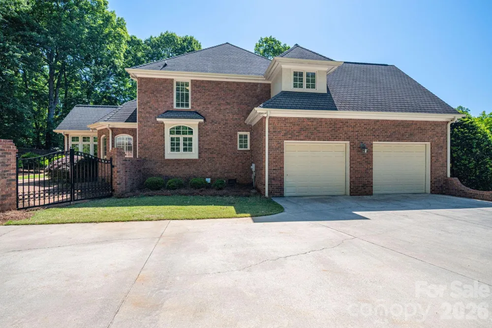 110 Elizabeth Court Mount Holly, NC 28120