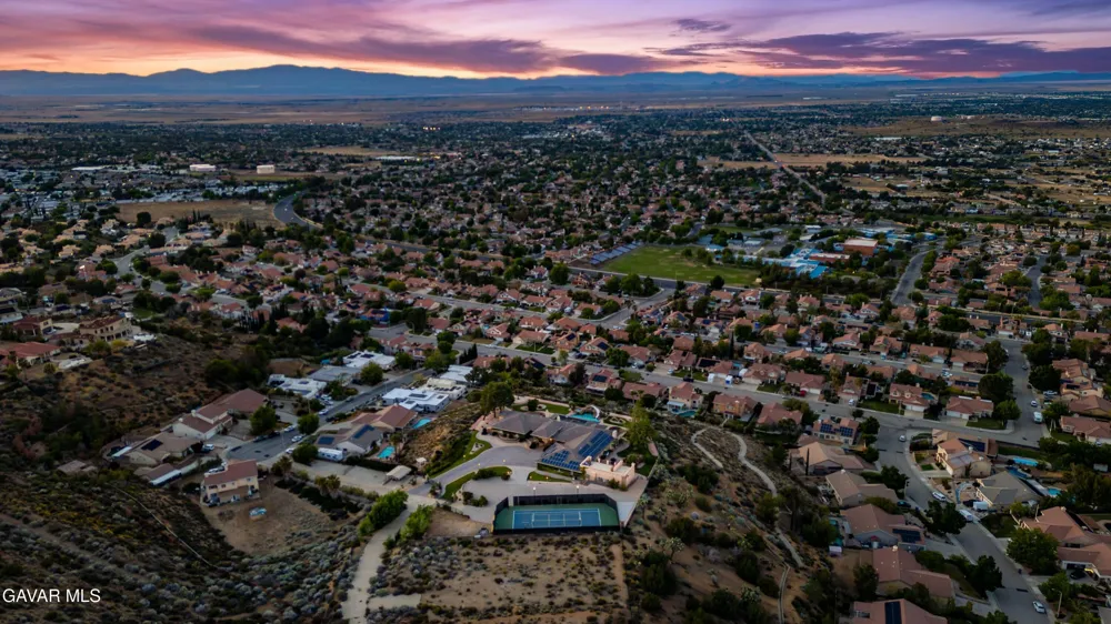 40250 Maestro Lane Palmdale, CA 93551