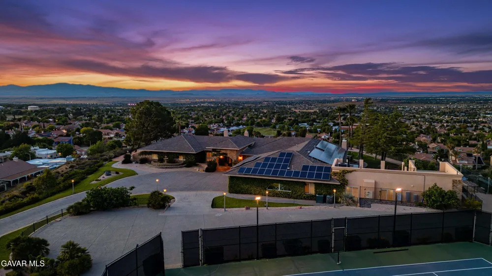 40250 Maestro Lane Palmdale, CA 93551