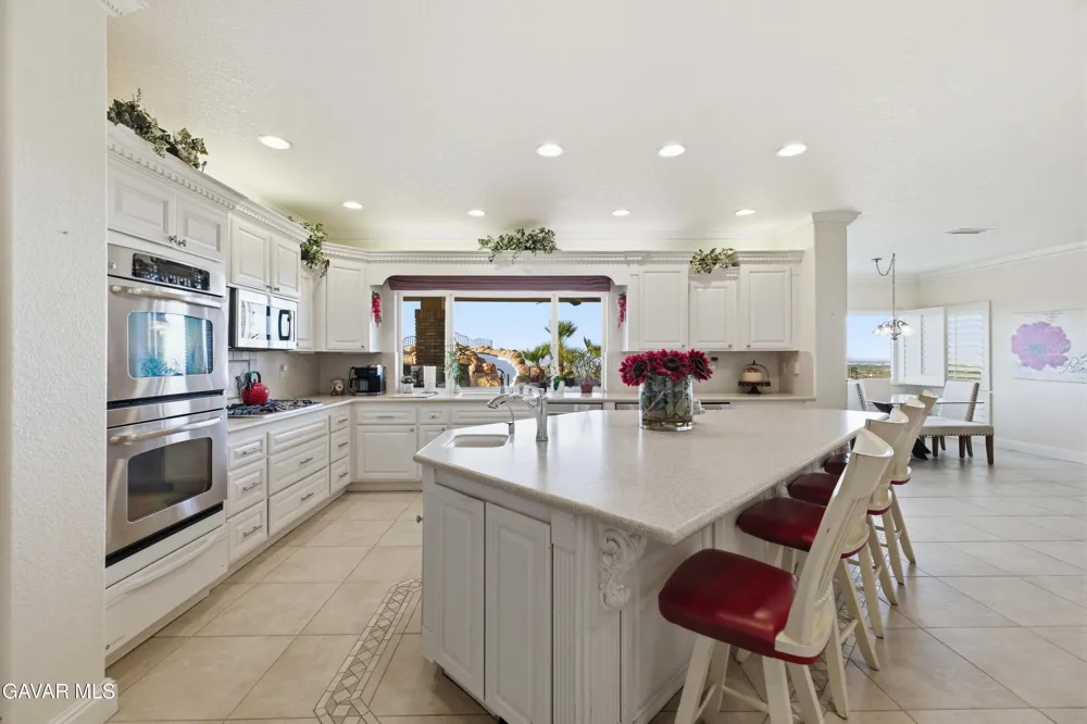 40250 Maestro Lane Palmdale, CA 93551
