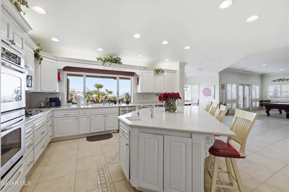40250 Maestro Lane Palmdale, CA 93551