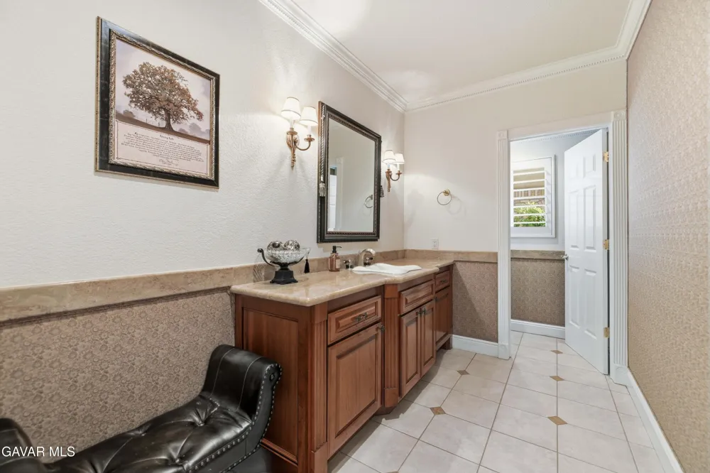 40250 Maestro Lane Palmdale, CA 93551