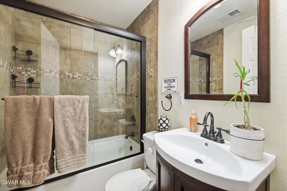 40250 Maestro Lane Palmdale, CA 93551