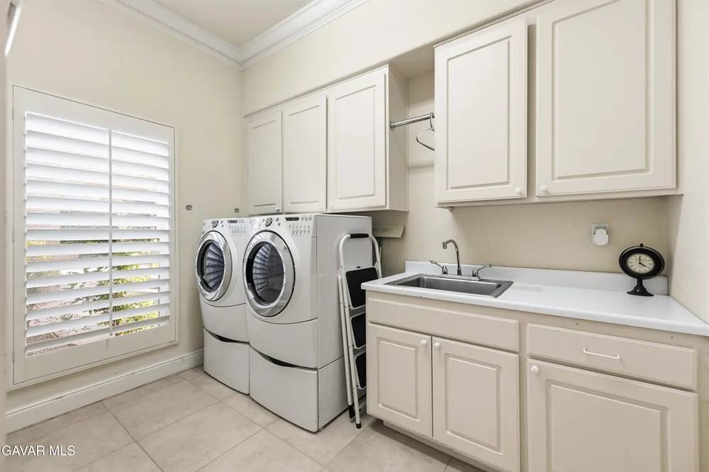 40250 Maestro Lane Palmdale, CA 93551