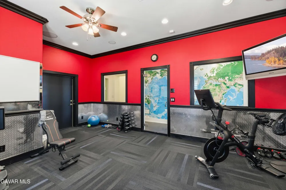 40250 Maestro Lane Palmdale, CA 93551