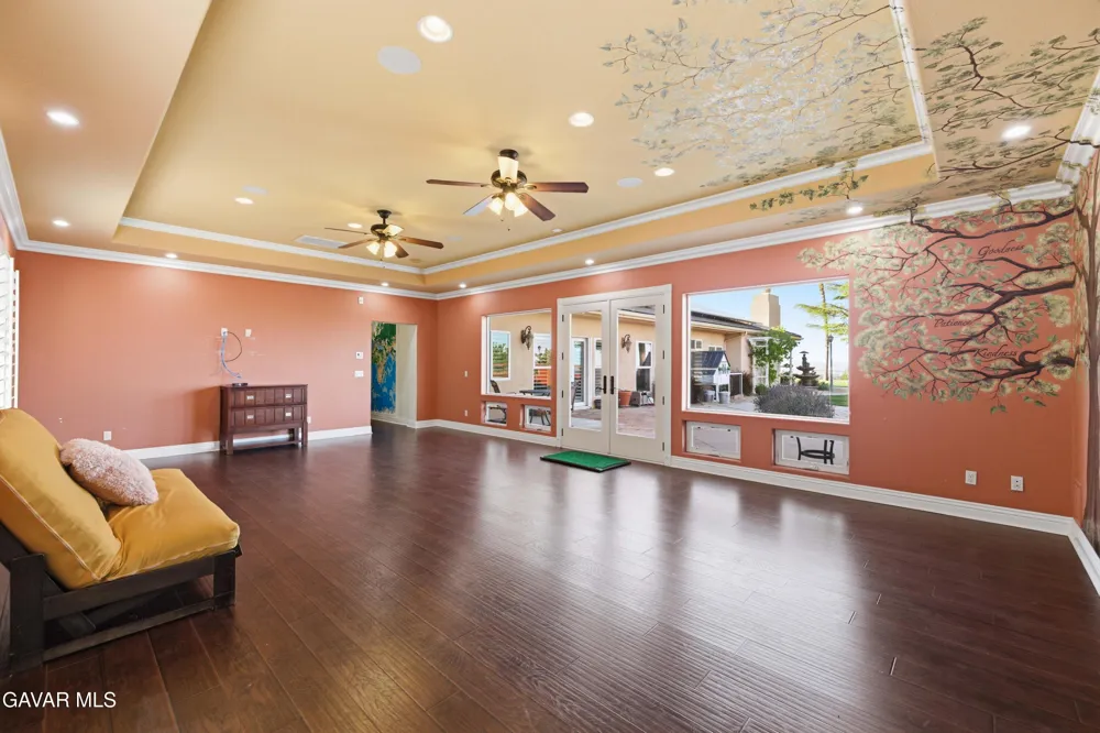 40250 Maestro Lane Palmdale, CA 93551