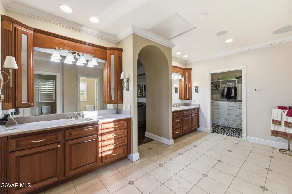 40250 Maestro Lane Palmdale, CA 93551