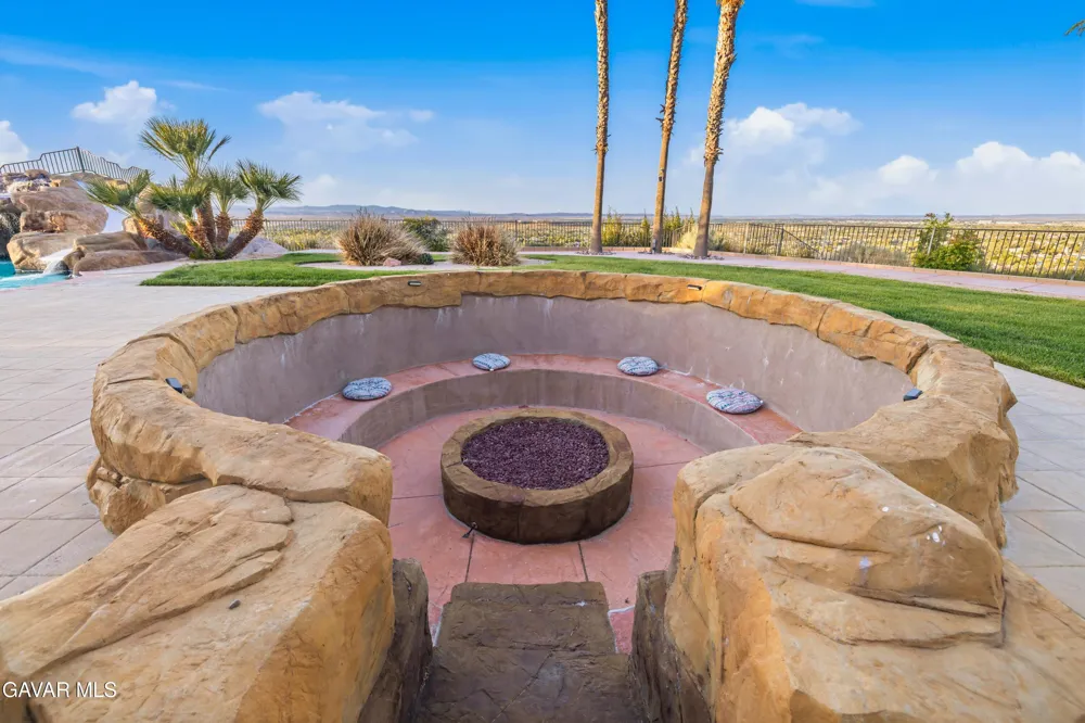 40250 Maestro Lane Palmdale, CA 93551