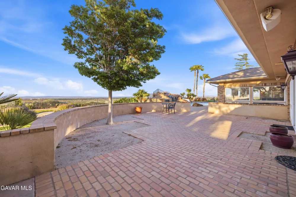 40250 Maestro Lane Palmdale, CA 93551