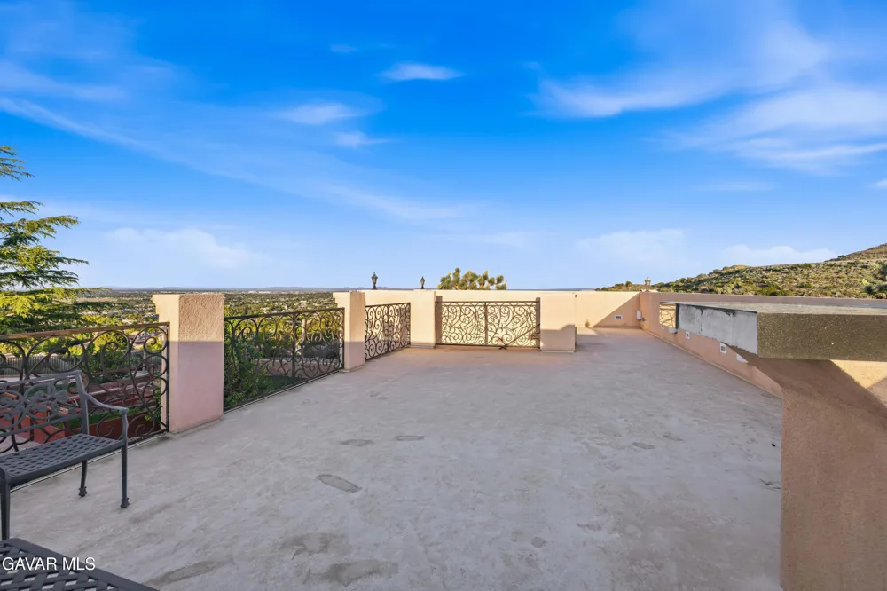 40250 Maestro Lane Palmdale, CA 93551