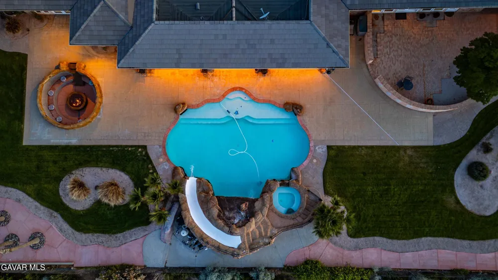 40250 Maestro Lane Palmdale, CA 93551