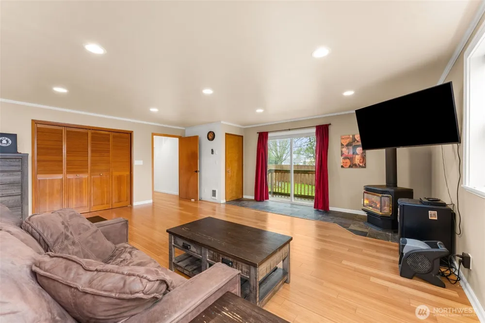 401 W Ocean Avenue Westport, WA 98595