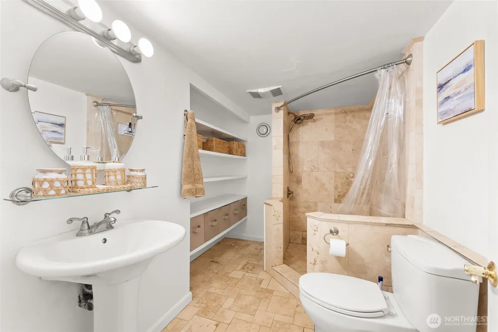 401 W Ocean Avenue Westport, WA 98595