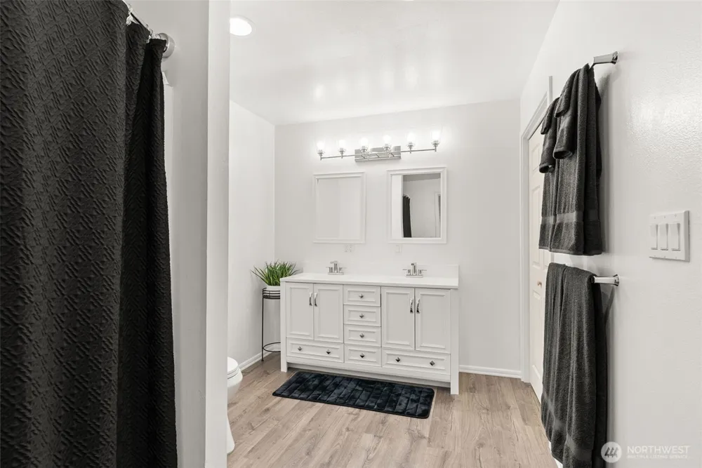 401 W Ocean Avenue Westport, WA 98595
