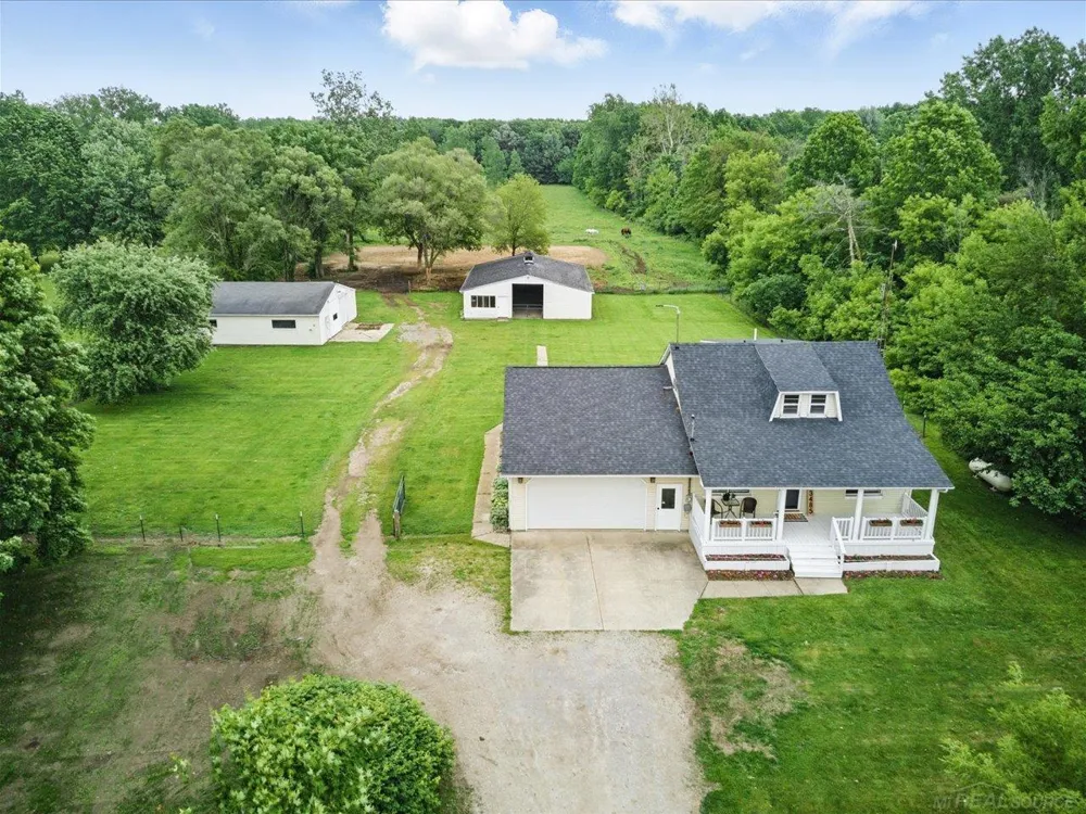 13485 S Block Road Birch Run Township, MI 48415