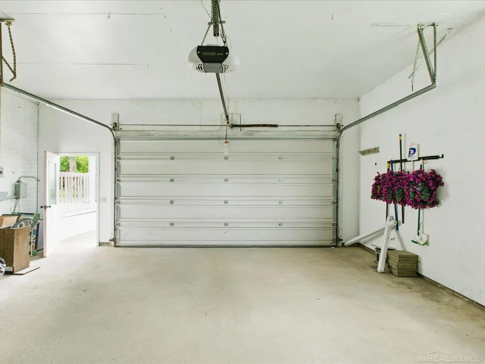 13485 S Block Road Birch Run Township, MI 48415