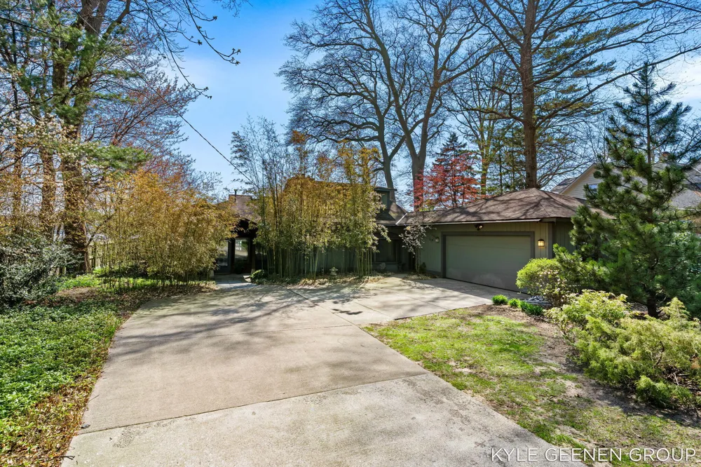 1140 Marigold Lane Park Township, MI 49424