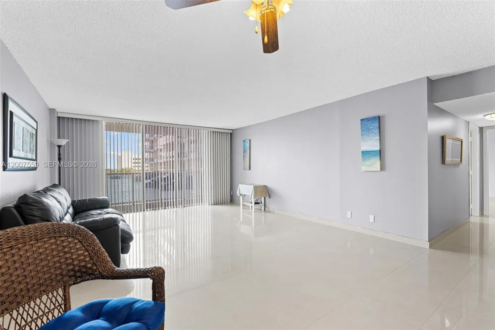 3800 S Ocean Dr #301 Hollywood, FL 33019