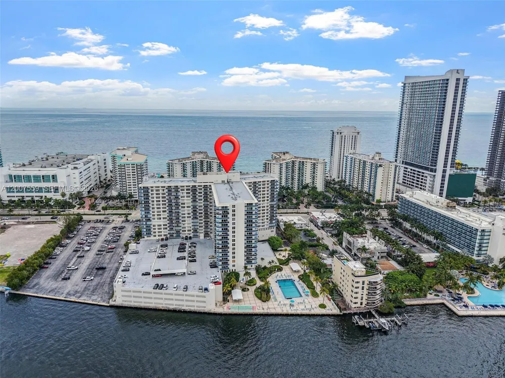 3800 S Ocean Dr #301 Hollywood, FL 33019