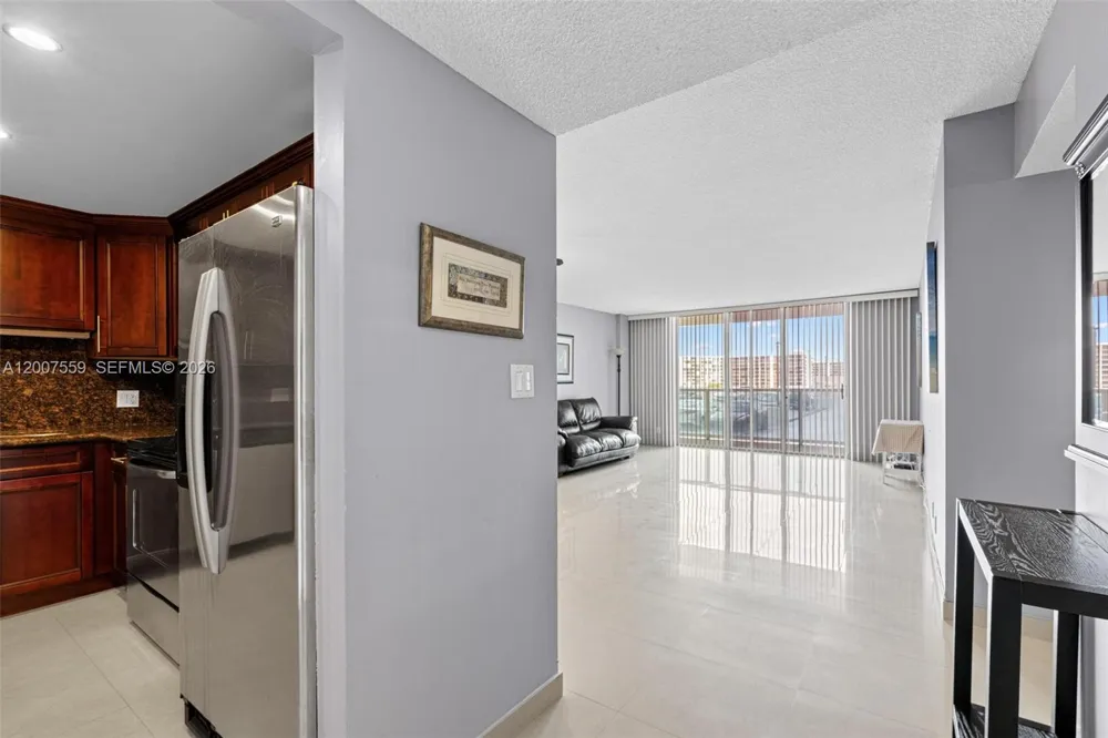 3800 S Ocean Dr #301 Hollywood, FL 33019