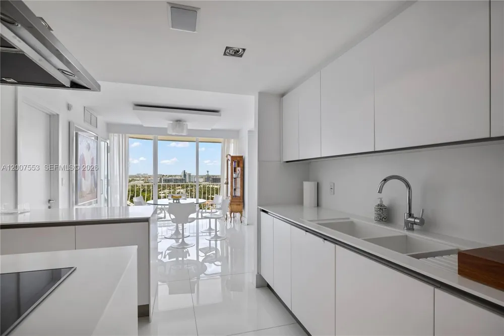 10155 Collins Ave #1210 Bal Harbour, FL 33154