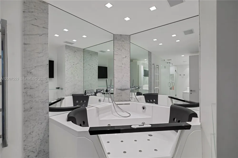 10155 Collins Ave #1210 Bal Harbour, FL 33154