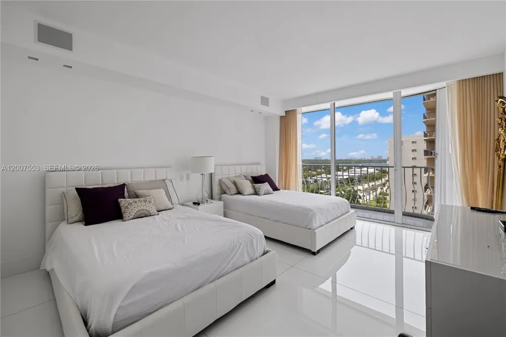 10155 Collins Ave #1210 Bal Harbour, FL 33154