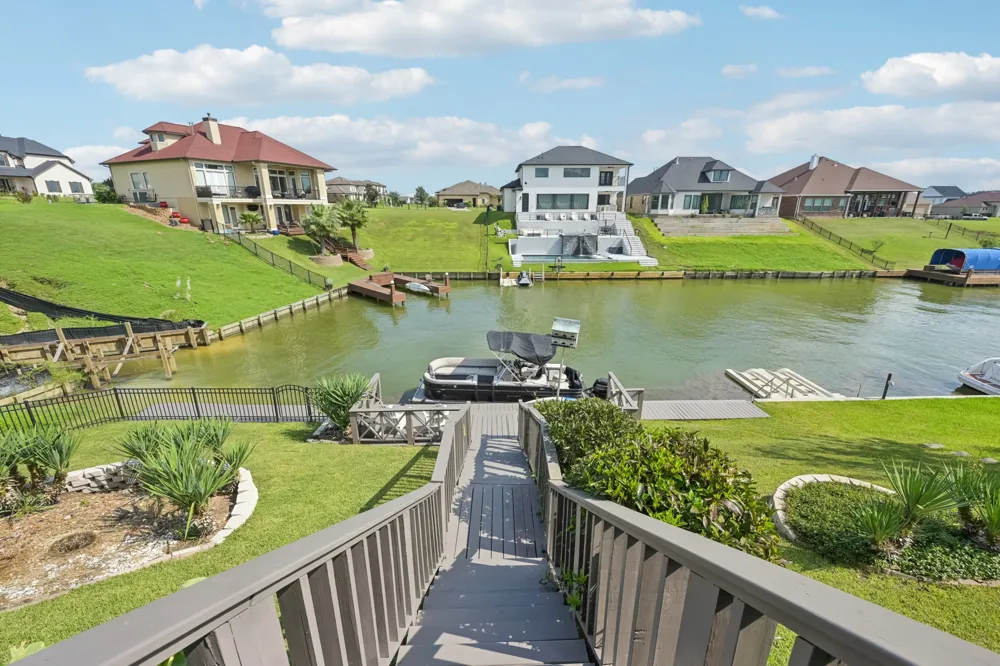 12590 St Peter Court Willis, TX 77318