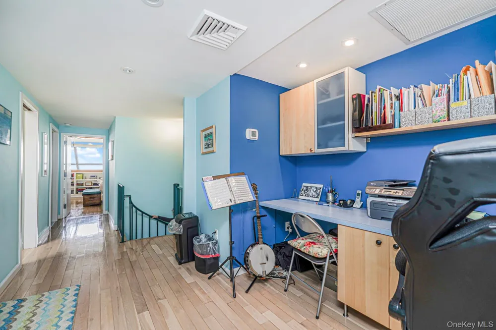 10 Bay Street Landing #8D Staten Island, NY 10301