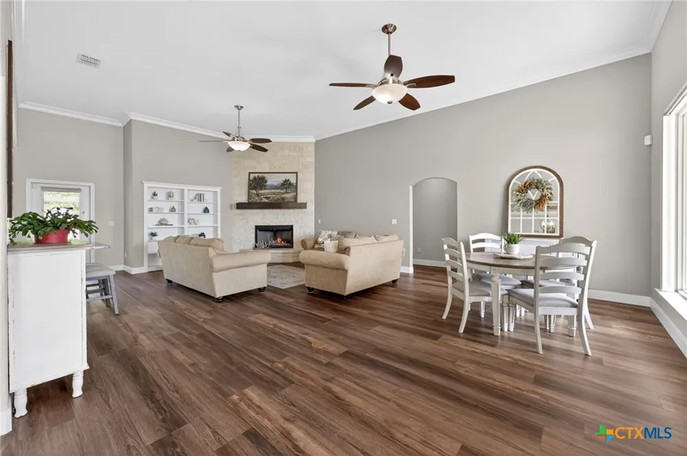 123 Grosbeak Drive Spring Branch, TX 78070