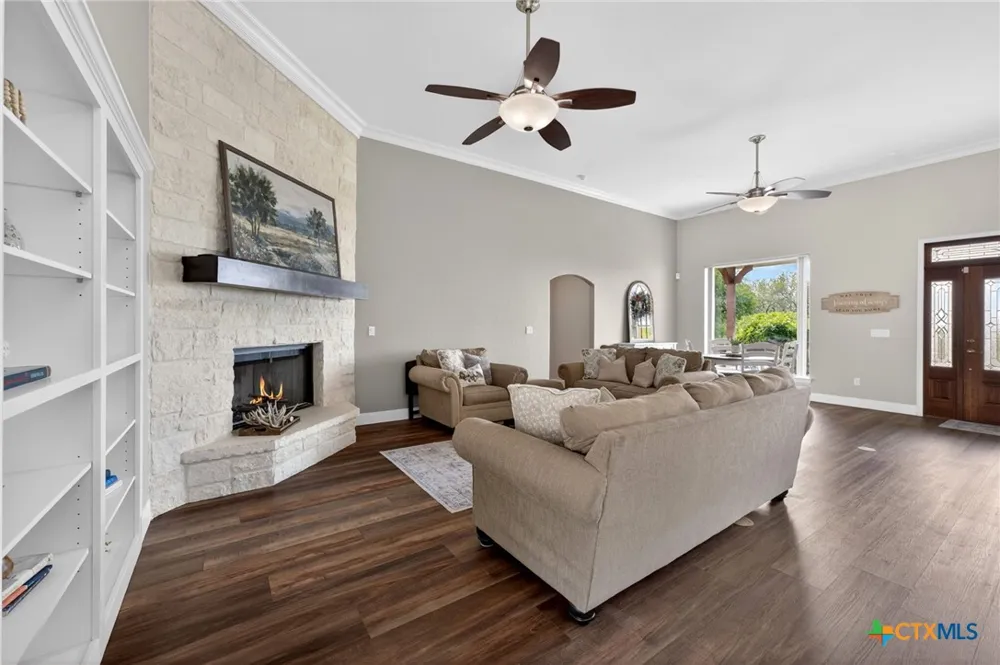 123 Grosbeak Drive Spring Branch, TX 78070