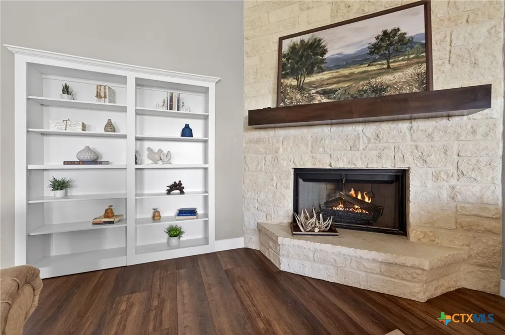 123 Grosbeak Drive Spring Branch, TX 78070