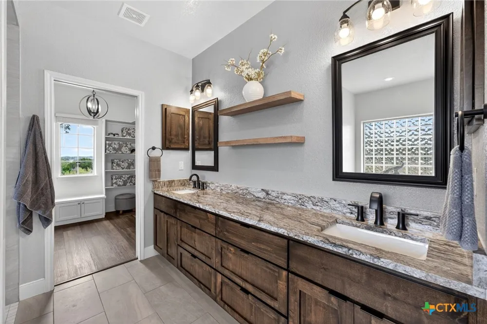 123 Grosbeak Drive Spring Branch, TX 78070