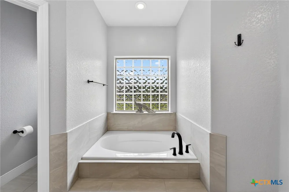 123 Grosbeak Drive Spring Branch, TX 78070