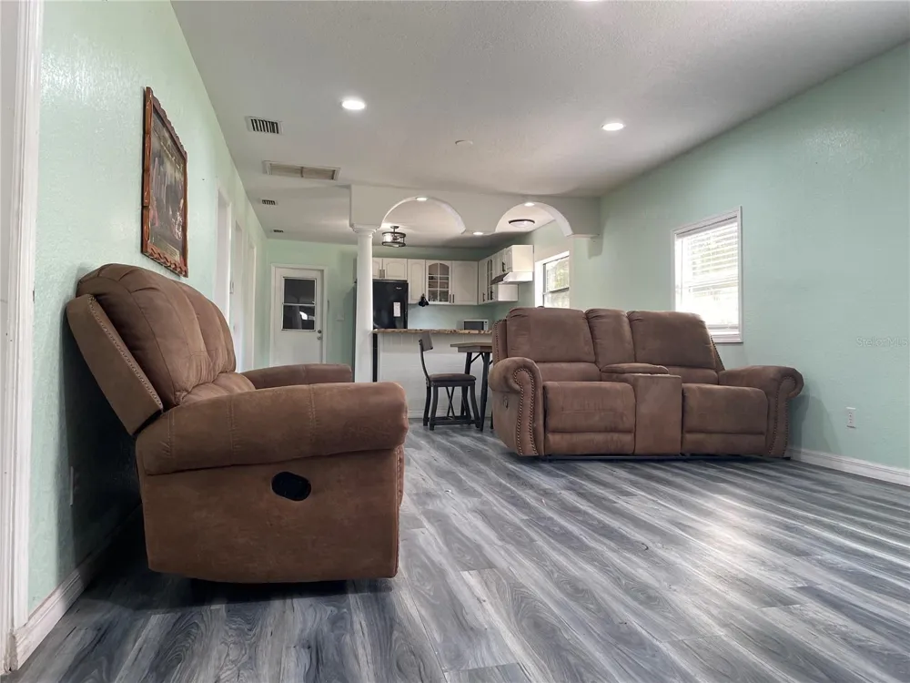 3816 LONE OAK ROAD Plant City, FL 33567