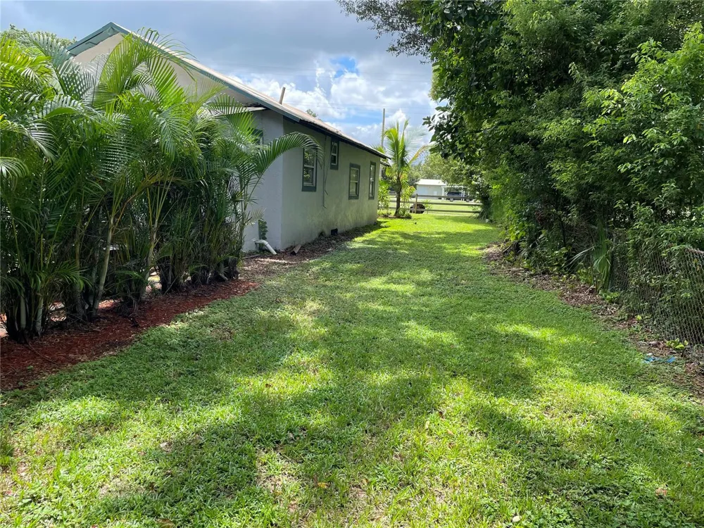 3816 LONE OAK ROAD Plant City, FL 33567