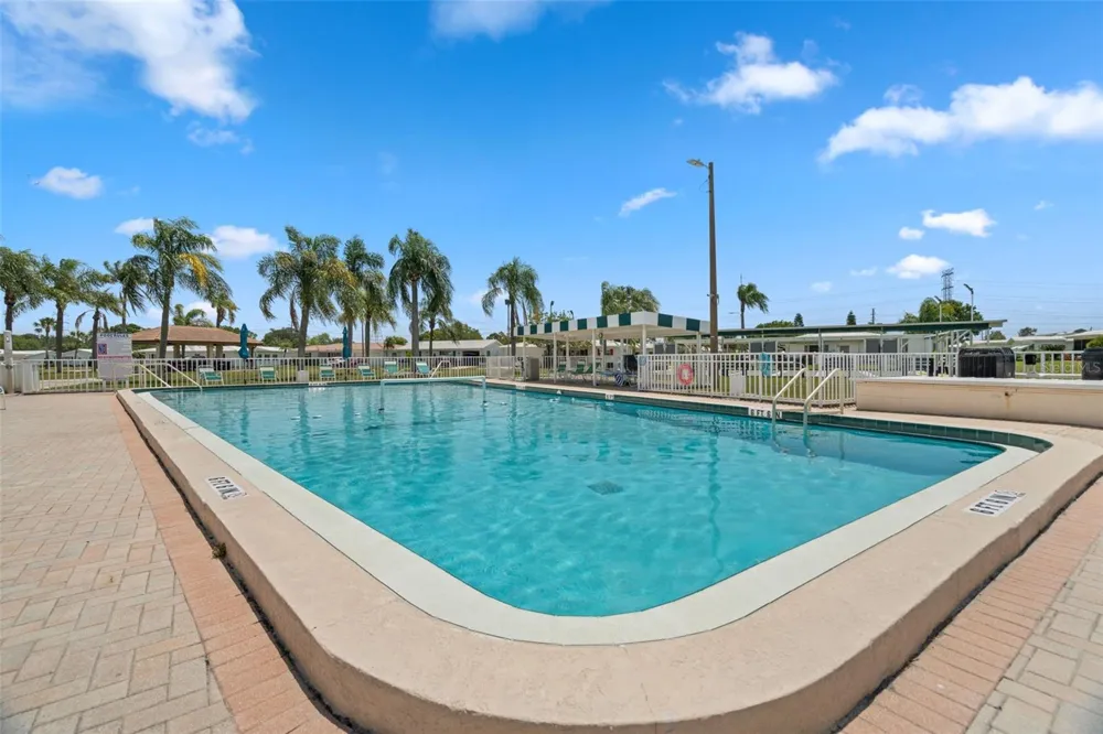 3627 100TH PLACE #4 Pinellas Park, FL 33782