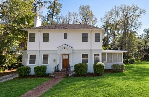 2721 SW 3RD PLACE