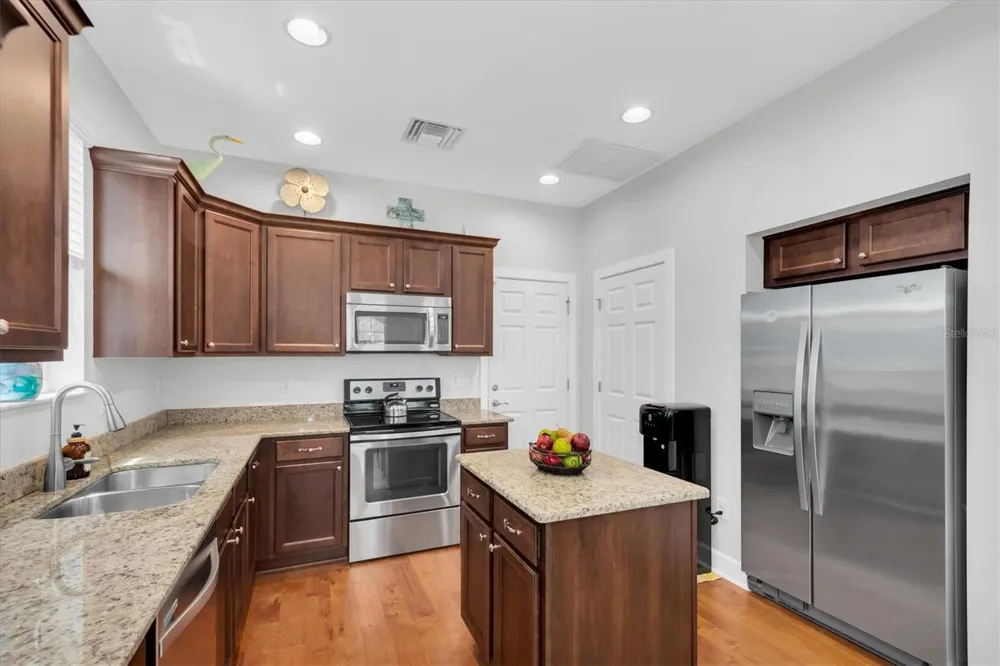 208 CUTLASS WAY Oldsmar, FL 34677