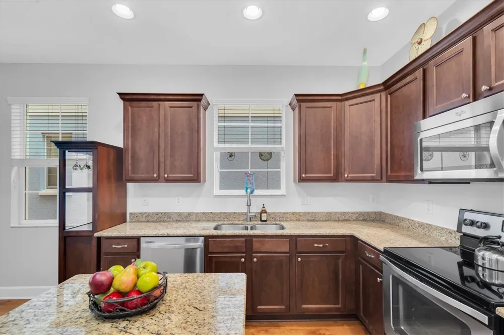 208 CUTLASS WAY Oldsmar, FL 34677