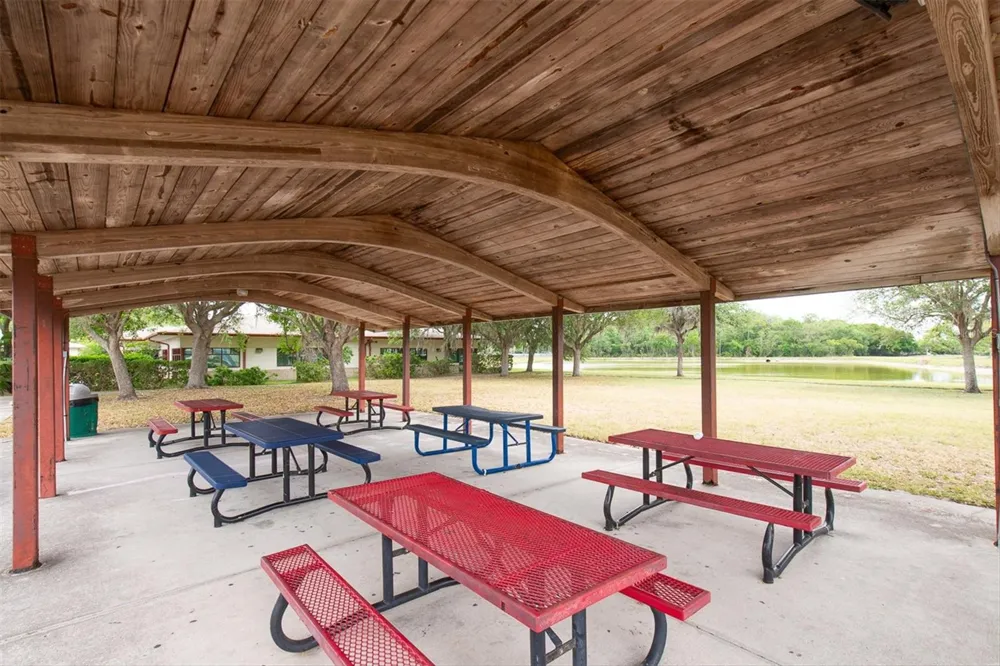 208 CUTLASS WAY Oldsmar, FL 34677
