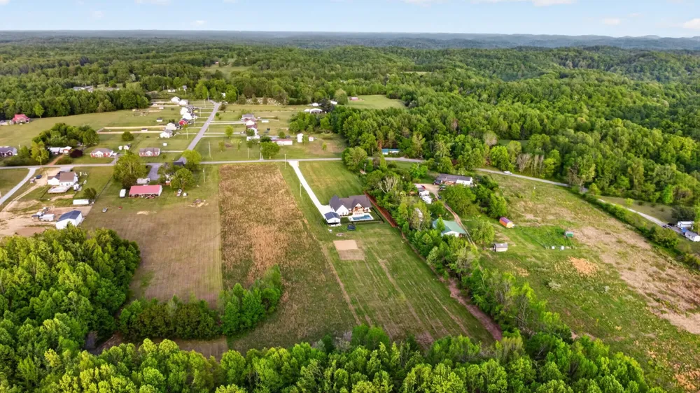879 Mount Vernon Rd Bethpage, TN 37022